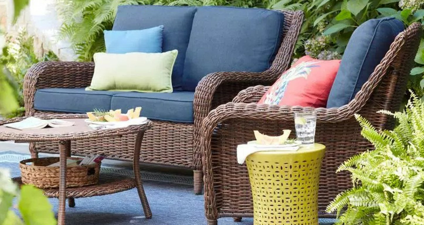 What is the Best Fabric to Use for Outdoor Furniture